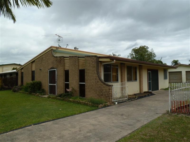 4 Raleigh Street, Ooralea QLD 4740