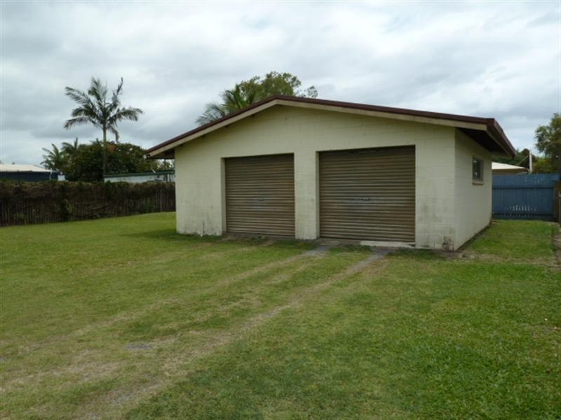 4 Raleigh Street, Ooralea QLD 4740