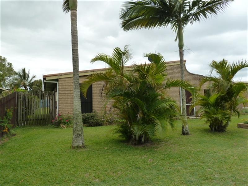 4 Raleigh Street, Ooralea QLD 4740