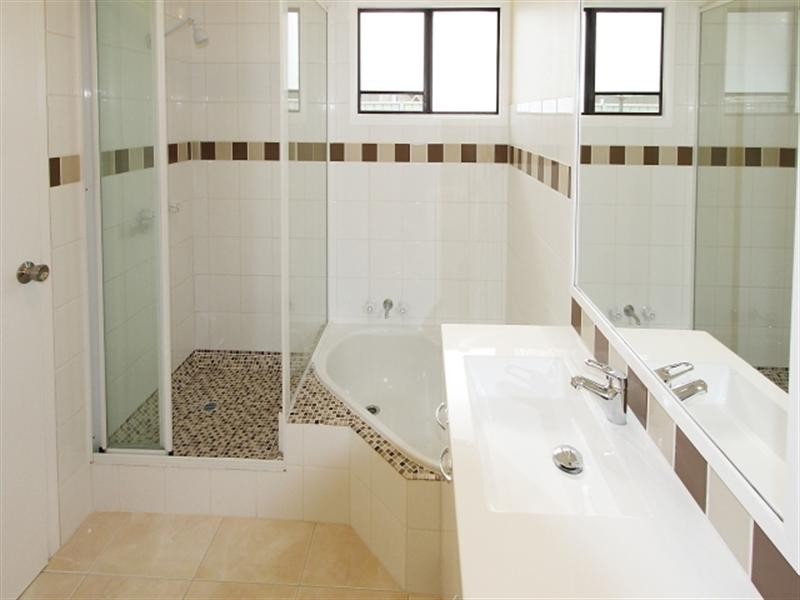 4 Campbell Street, Andergrove QLD 4740