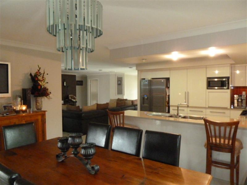 19 Debbiesue Drive, Mount Pleasant QLD 4740