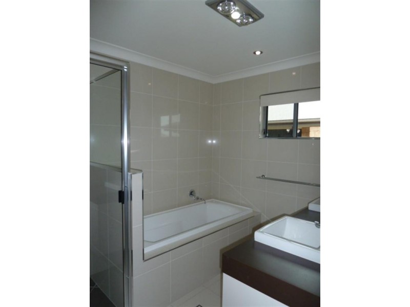 19 Debbiesue Drive, Mount Pleasant QLD 4740