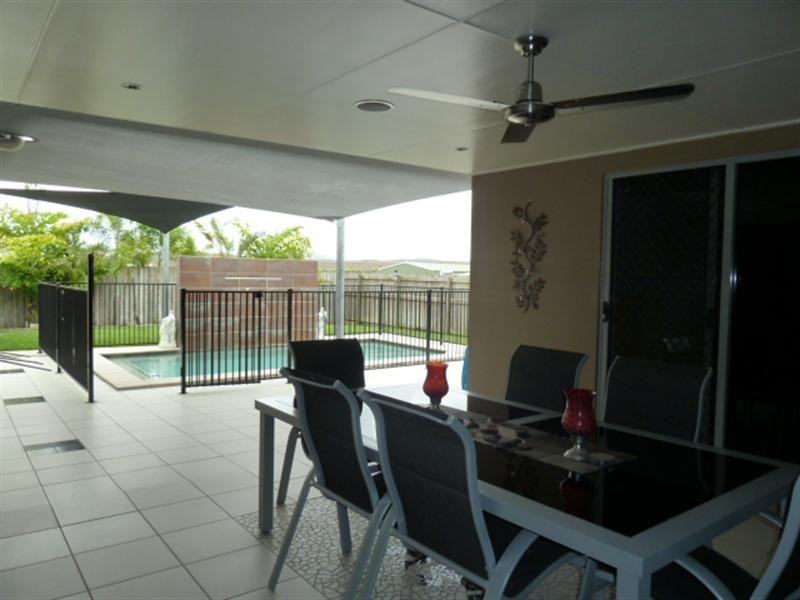 19 Debbiesue Drive, Mount Pleasant QLD 4740