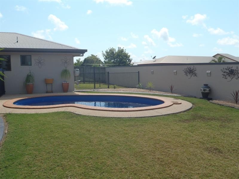 17 Cod Place, Andergrove QLD 4740