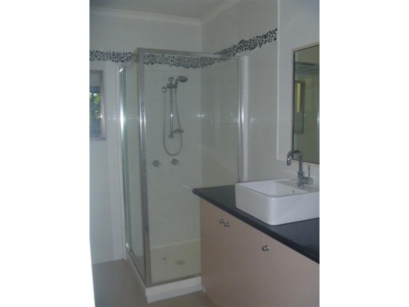 9 Blacksmith Street, Slade Point QLD 4740