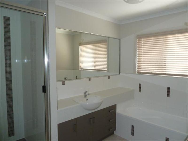 65 James Muscat, Walkerston QLD 4751