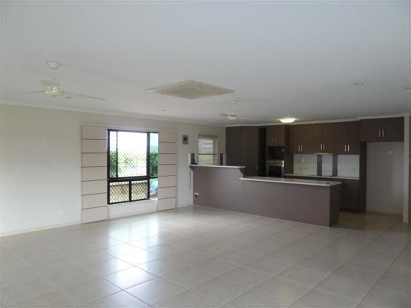 65 James Muscat, Walkerston QLD 4751