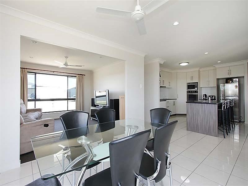 17 Stone Drive, Shoal Point QLD 4750