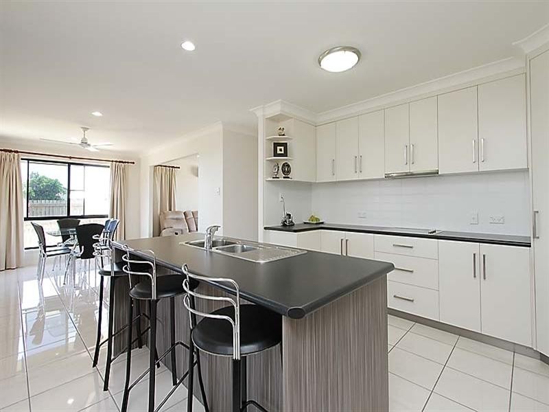 17 Stone Drive, Shoal Point QLD 4750