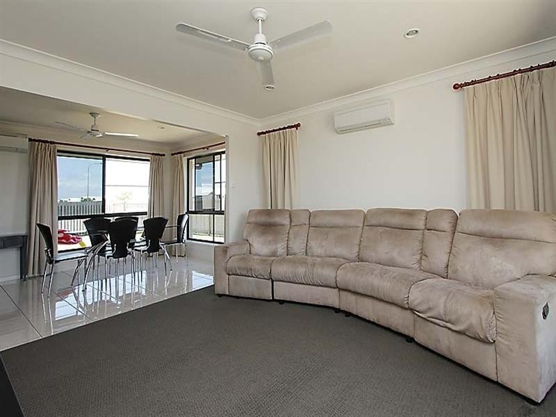 17 Stone Drive, Shoal Point QLD 4750