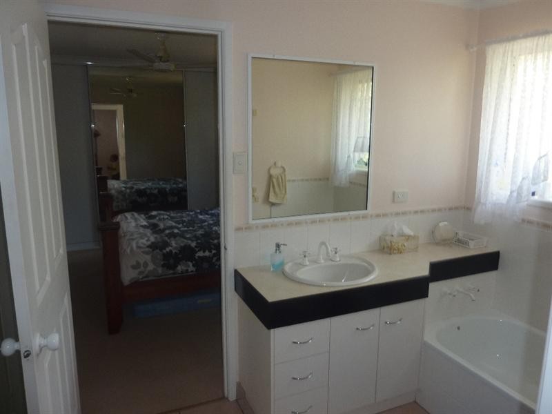 7 Aberdeen Court, Beaconsfield QLD 4740