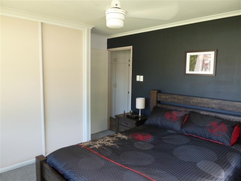 11 Grevillea Drive, Glenella QLD 4740