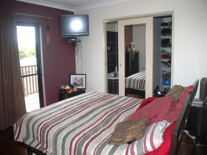 26 Adair Court, Rural View QLD 4740