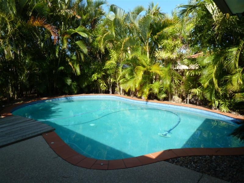 14 Romaine Court, Glenella QLD 4740