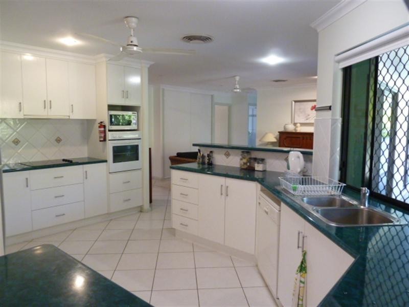 14 Romaine Court, Glenella QLD 4740