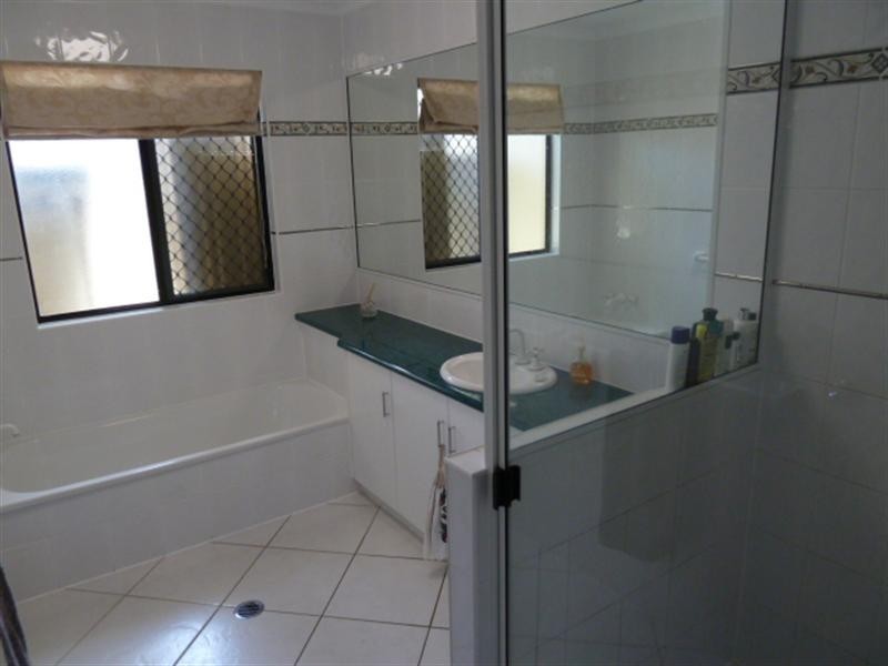 14 Romaine Court, Glenella QLD 4740
