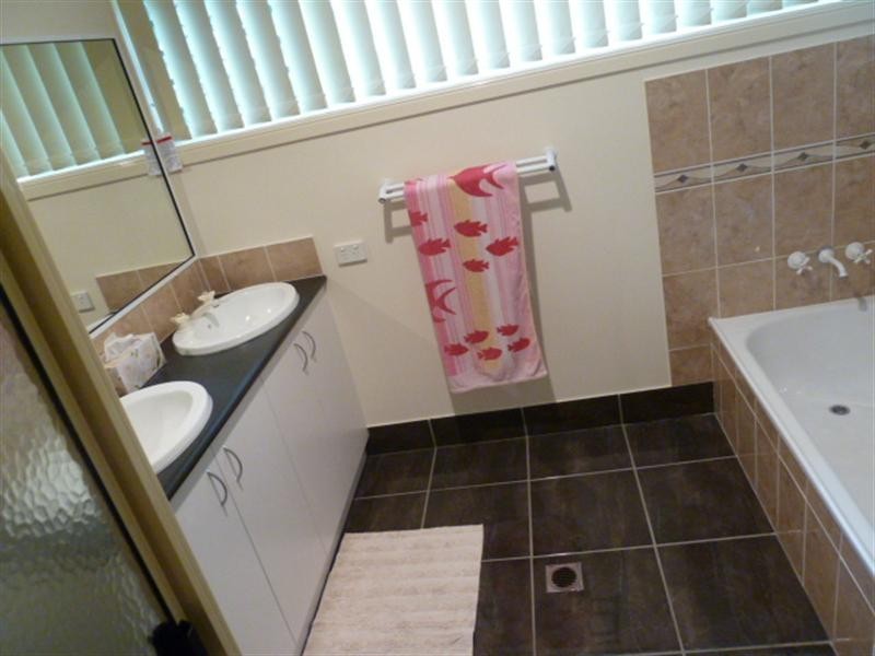 28 McCormack Street, Rural View QLD 4740