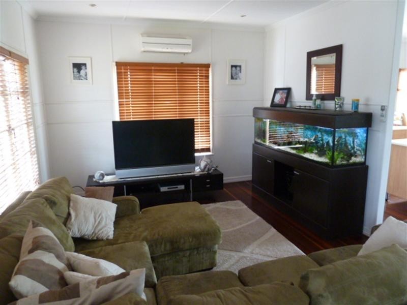 18 Edmond Street, West Mackay QLD 4740