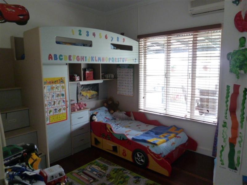 18 Edmond Street, West Mackay QLD 4740