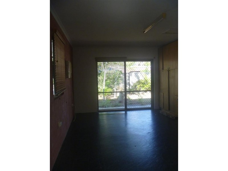 9 Blacksmith Street, Slade Point QLD 4740