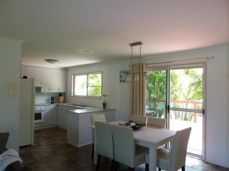 11 Grevillea Drive, Glenella QLD 4740