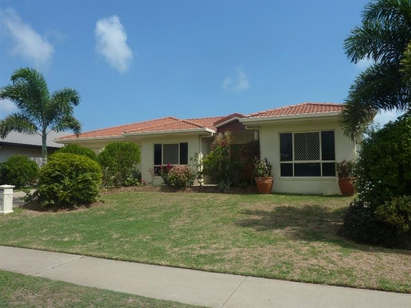 52 Spinnaker Way, Bucasia QLD 4750