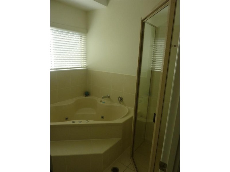 52 Spinnaker Way, Bucasia QLD 4750