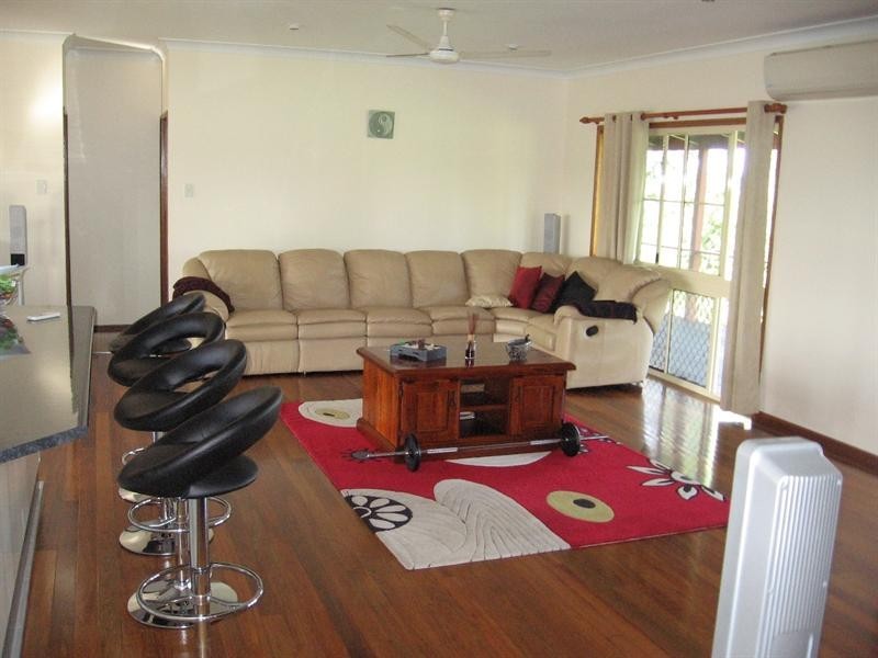 328 Leichhardt Road, Mirani QLD 4754