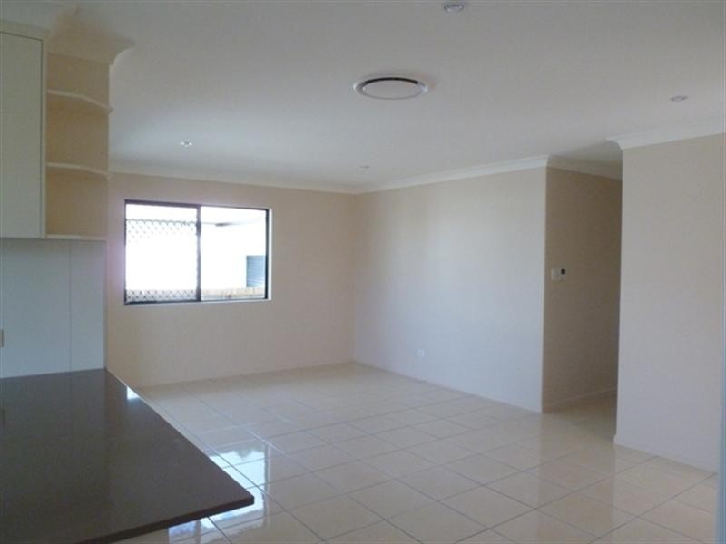 Unit 4, 21 McColl Street, Walkerston QLD 4751