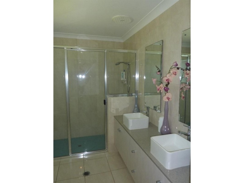 58 Gingham Street, Glenella QLD 4740