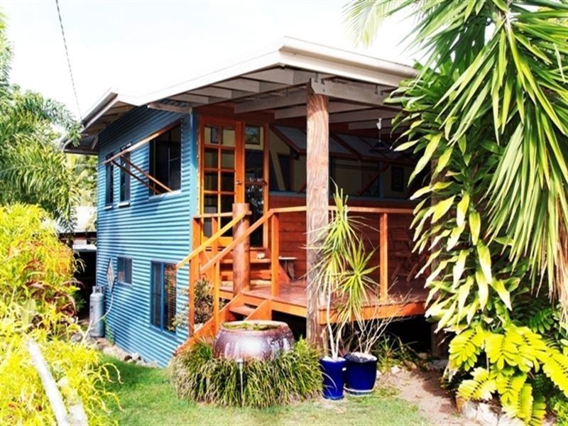 12 Mango Avenue, Eimeo QLD 4740
