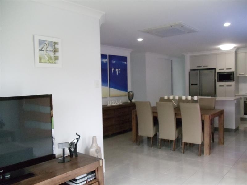 6 Butler Street, Bucasia QLD 4750