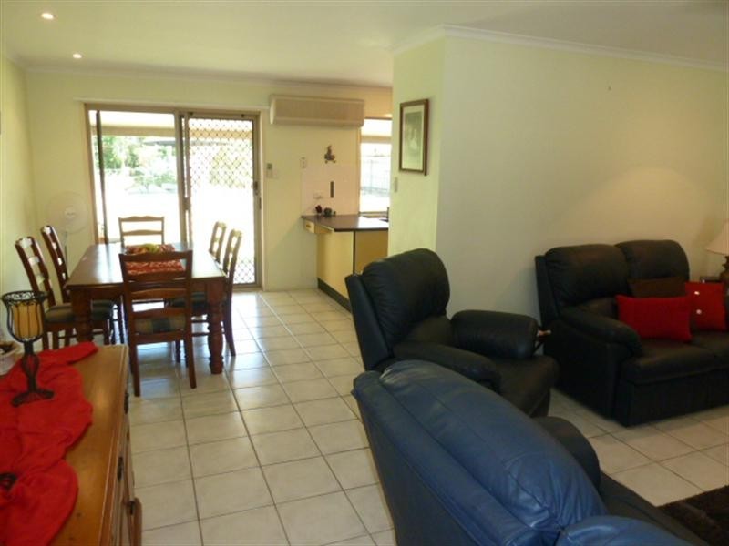 8 Hayman Court, Bucasia QLD 4750