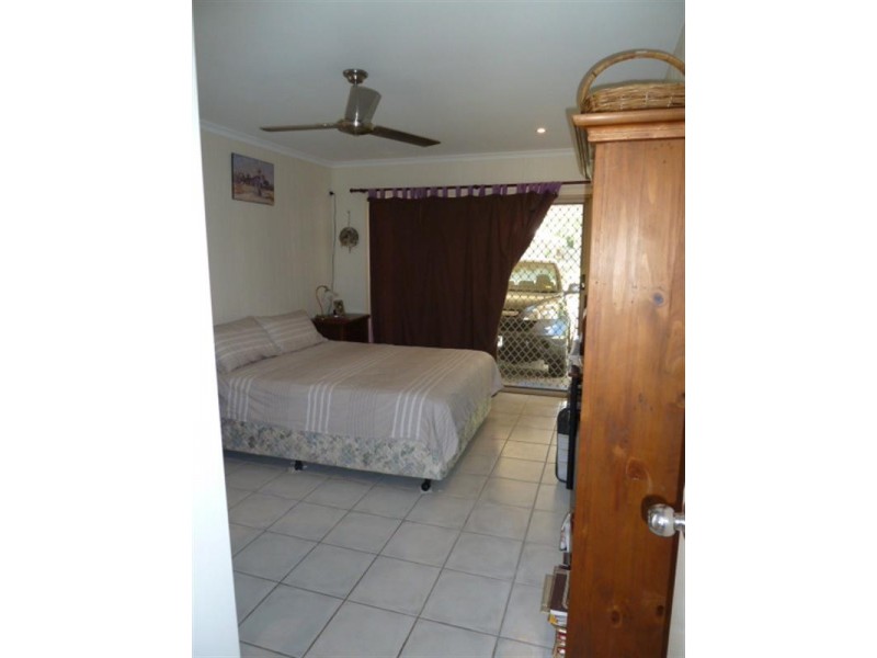 8 Hayman Court, Bucasia QLD 4750