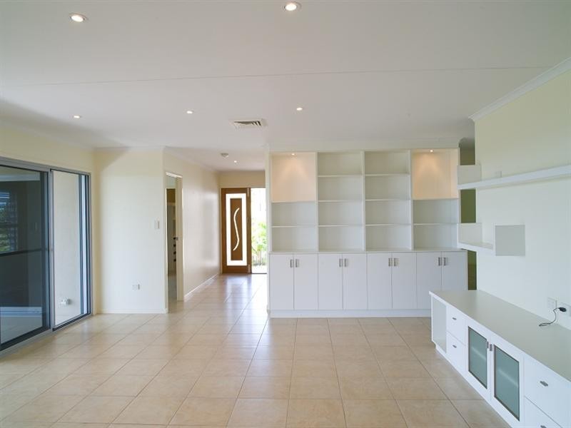 37 Shuttlewood Drive, Rural View QLD 4740