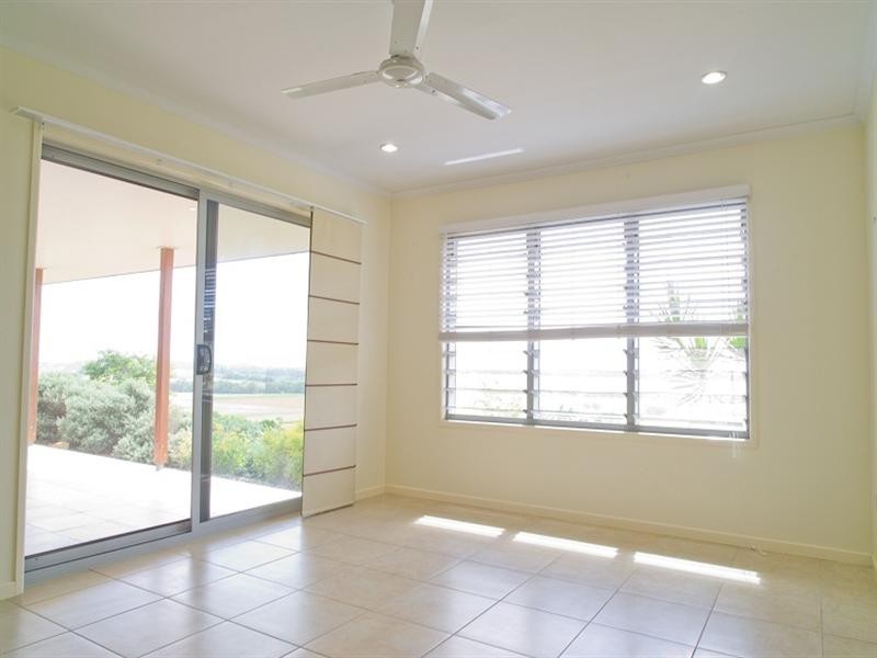 37 Shuttlewood Drive, Rural View QLD 4740