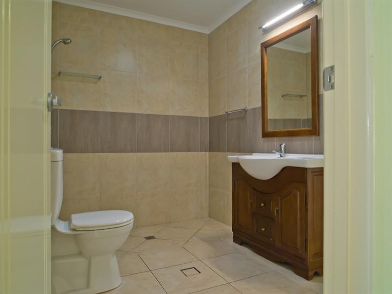 37 Shuttlewood Drive, Rural View QLD 4740