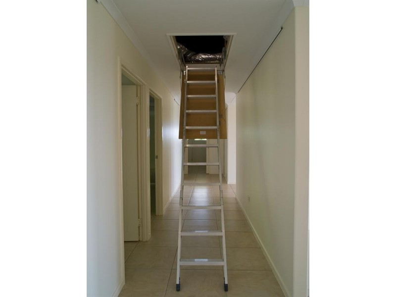 37 Shuttlewood Drive, Rural View QLD 4740