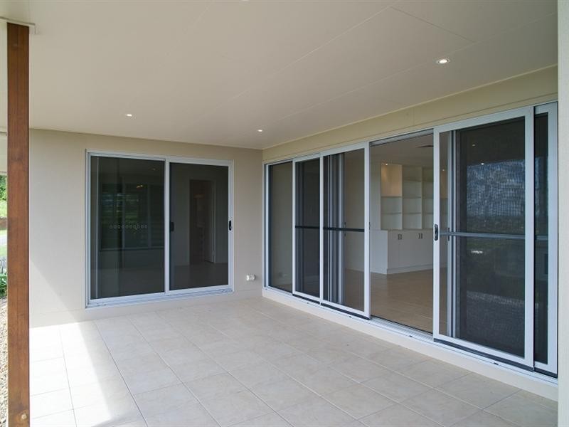 37 Shuttlewood Drive, Rural View QLD 4740