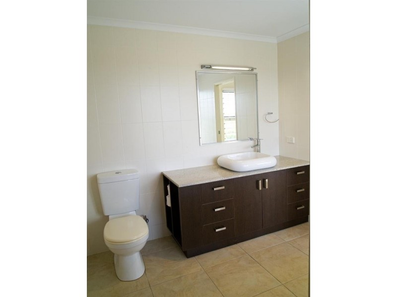 37 Shuttlewood Drive, Rural View QLD 4740