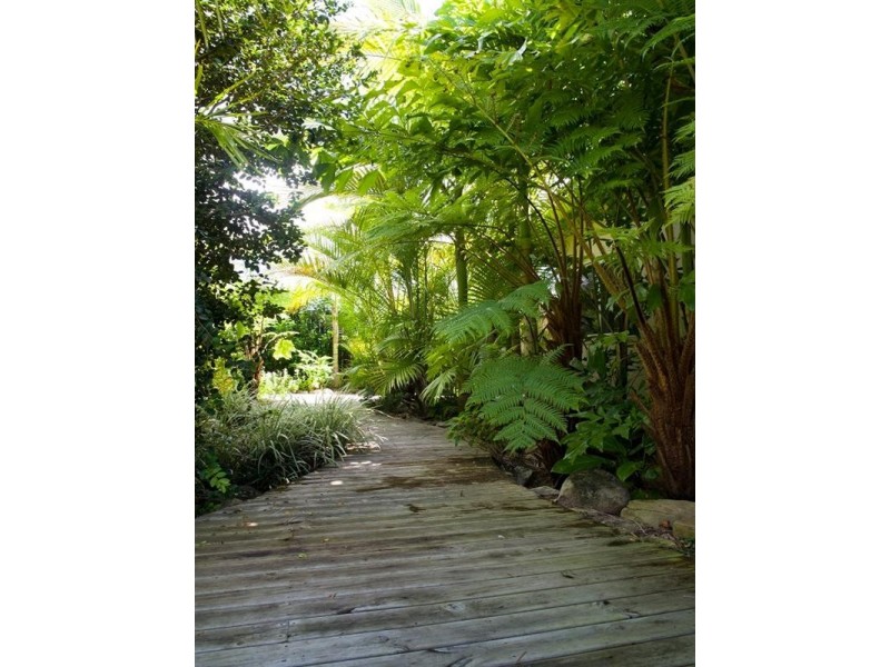 37 Shuttlewood Drive, Rural View QLD 4740