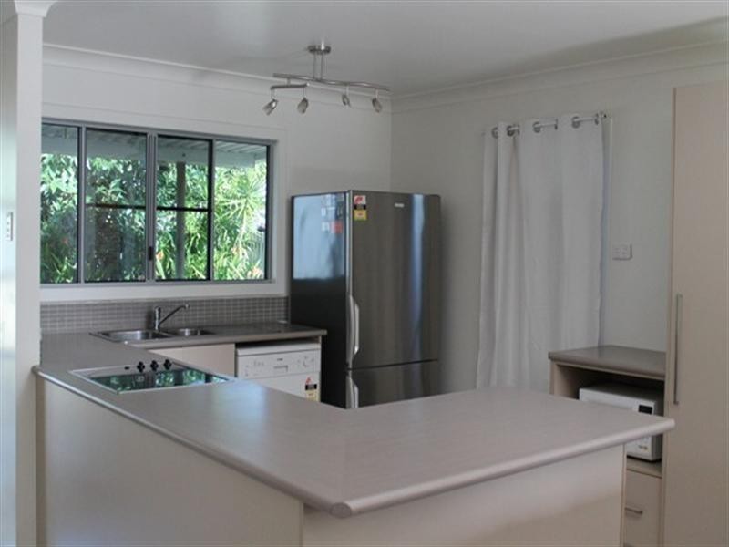 8 Cavanagh Drive, Blacks Beach QLD 4740