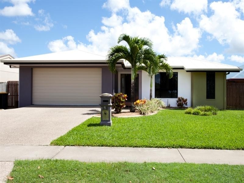 93 Wheeler Drive, Glenella QLD 4740
