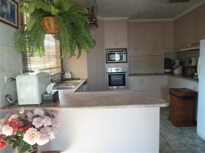 5 Laver Street, Moranbah QLD 4744