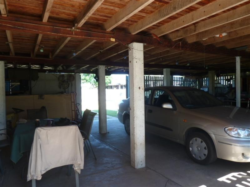 5 Laver Street, Moranbah QLD 4744