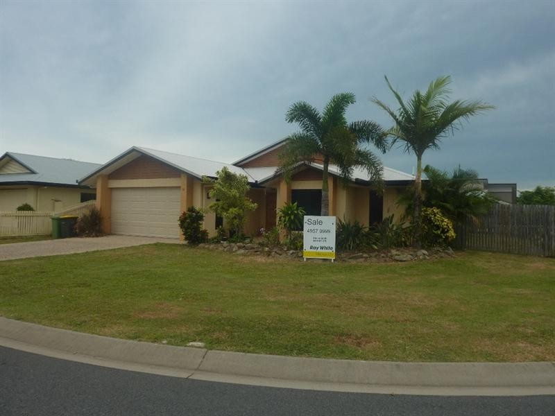 10 Garraway Street, West Mackay QLD 4740
