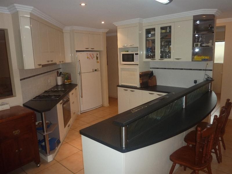 10 Garraway Street, West Mackay QLD 4740