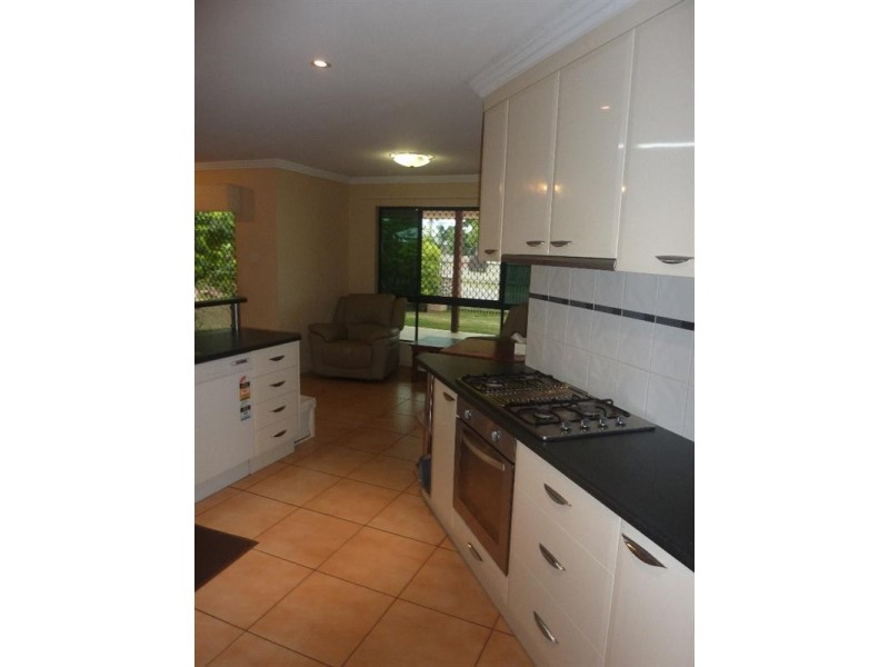 10 Garraway Street, West Mackay QLD 4740