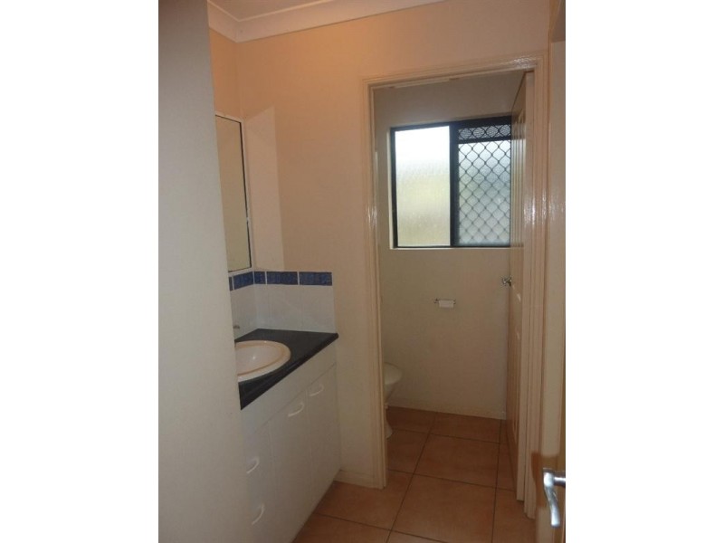 10 Garraway Street, West Mackay QLD 4740