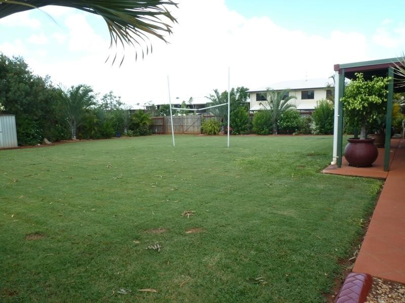 22 Mills Avenue, Moranbah QLD 4744